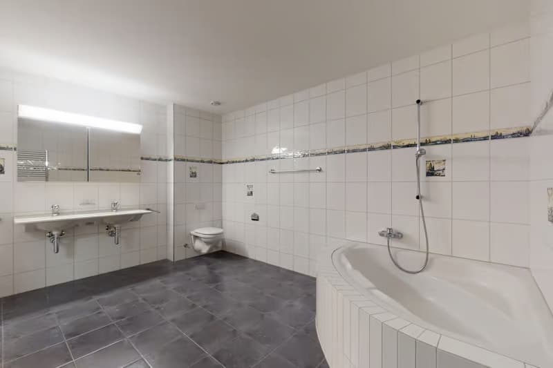 Helle 3.5-Zimmer-Wohnung mit Balkon und traumhafter Lage in Stäfa (8)