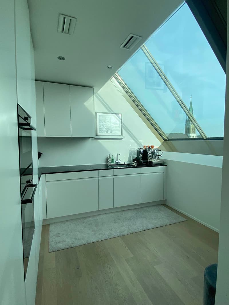 Helle 2.5-Zimmer-Wohnung mit Balkon und Stadtblick in Winterthur (12)