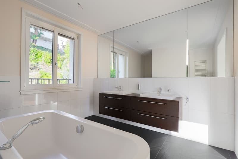 Grosszügige 4.5-Zimmer-Wohnung mit Balkon und herrlichem Ausblick in Luzern (1)