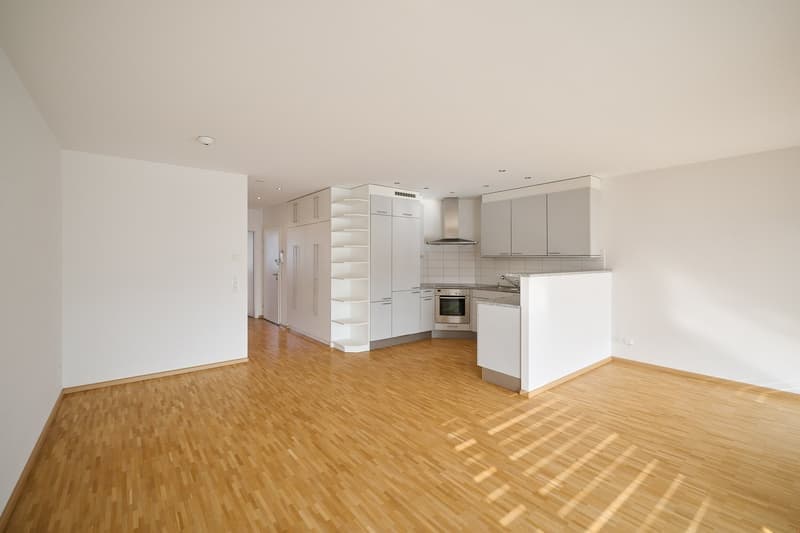 Moderne Wohnung Nähe Neuweilerplatz (8)