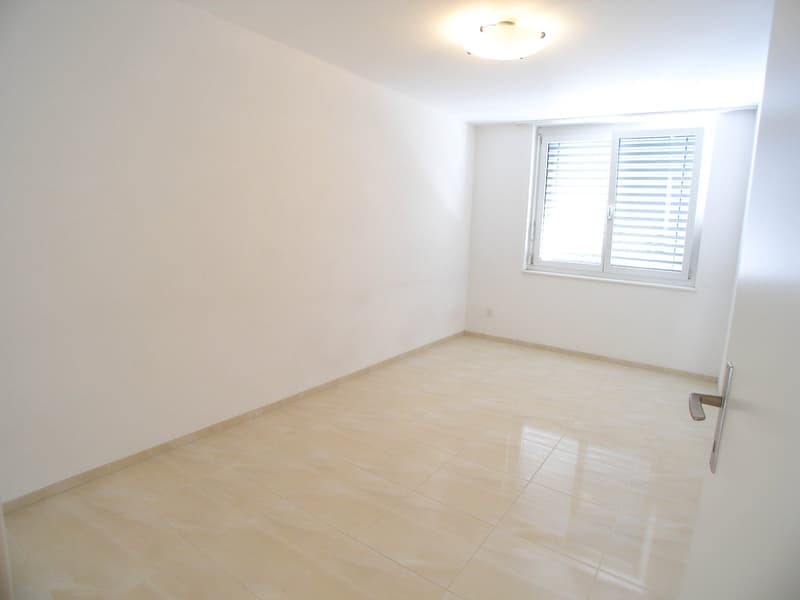 Moderne 3.5-Zimmerwohnung (5)