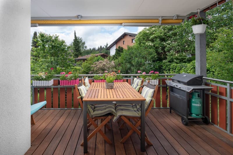 Helle 4.5-Zimmer-Wohnung mit Balkon und Garage in Volketswil – ab sofort verfügbar! (10)