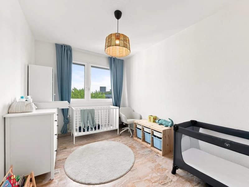 Spacieux appartement de 5.5 pièces avec balcon à Carouge (10)