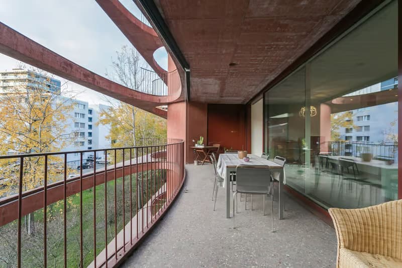 Helle 4.5-Zimmer-Wohnung mit Balkon und Garage in Zug (9)