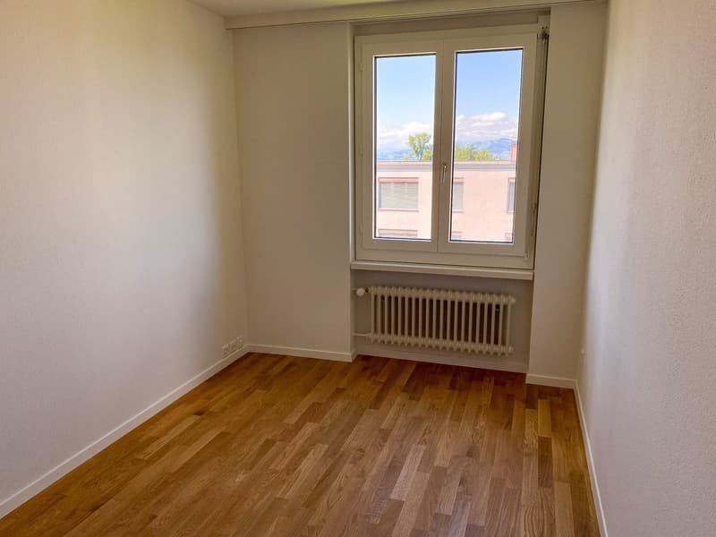 Helle 4.5-Zimmer-Wohnung mit Balkon und herrlichem Ausblick in Baar (6)