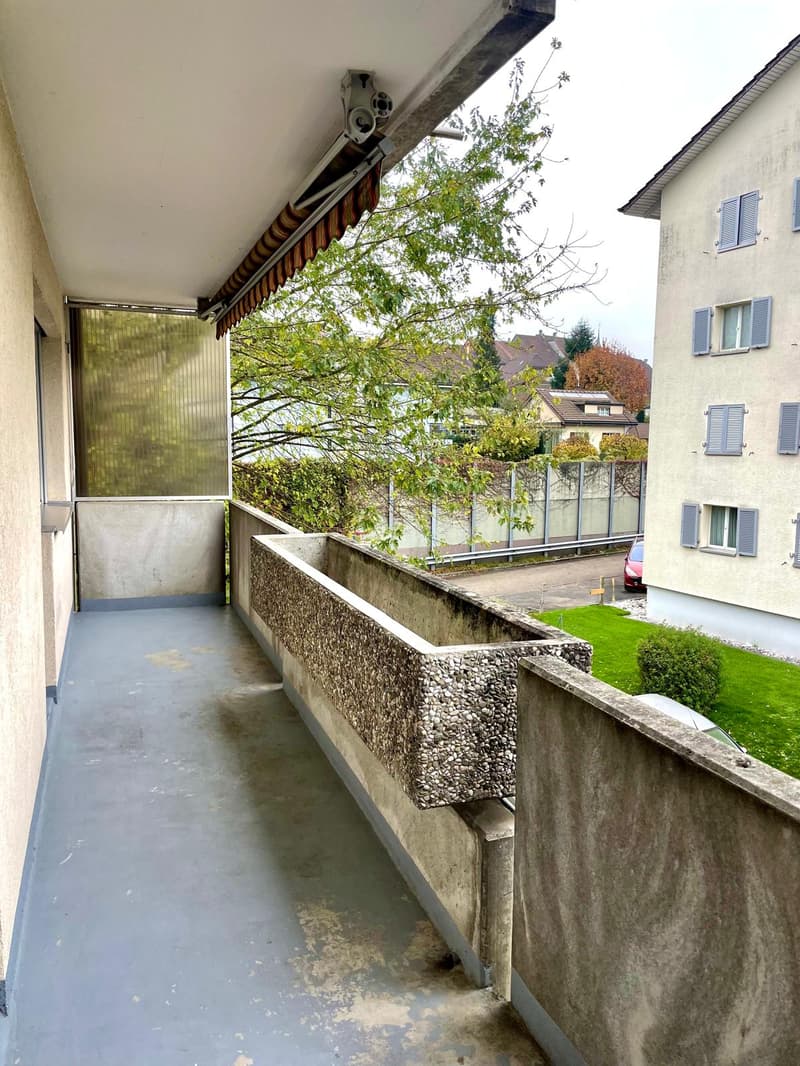 Grosszügige 3.5-Zimmer-Wohnung mit Balkon in Wiedlisbach (7)