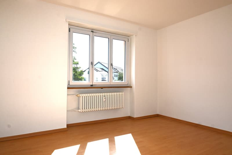 Charmante 2.5-Zimmerwohnung im Hochparterre mit Balkon in Bern (4)