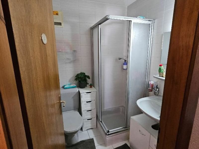 Saxon, appartement rénové de 4.5 pces dans petite PPE. (10)