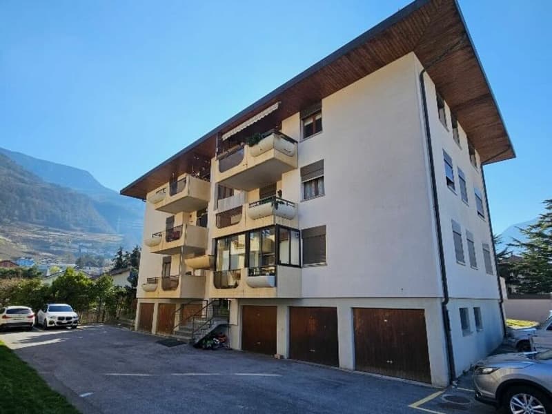 Saxon, appartement rénové de 4.5 pces dans petite PPE. (12)