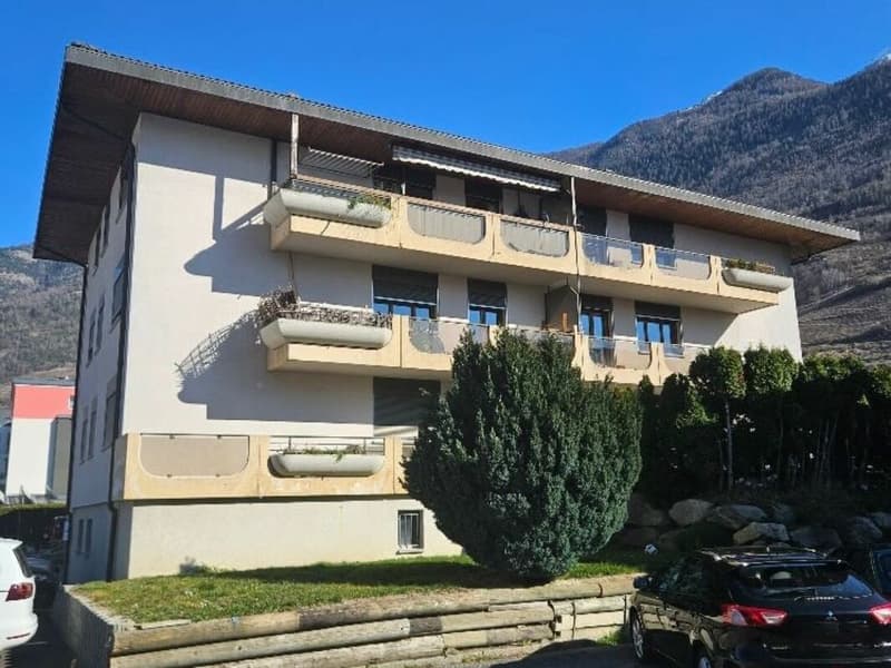 Saxon, appartement rénové de 4.5 pces dans petite PPE. (13)