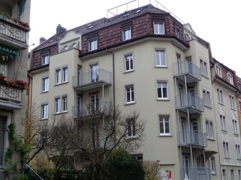 Charmante 3.5-Zimmer-Dachwohnung mit Panoramablick in Zürich-Wipkingen  / befristete bis 31.09.2027 (3)