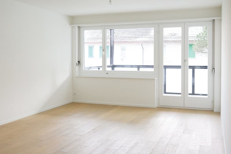 Charmante 4-Zimmer-Wohnung mit Balkon an ruhiger Lage in Horgen (3)