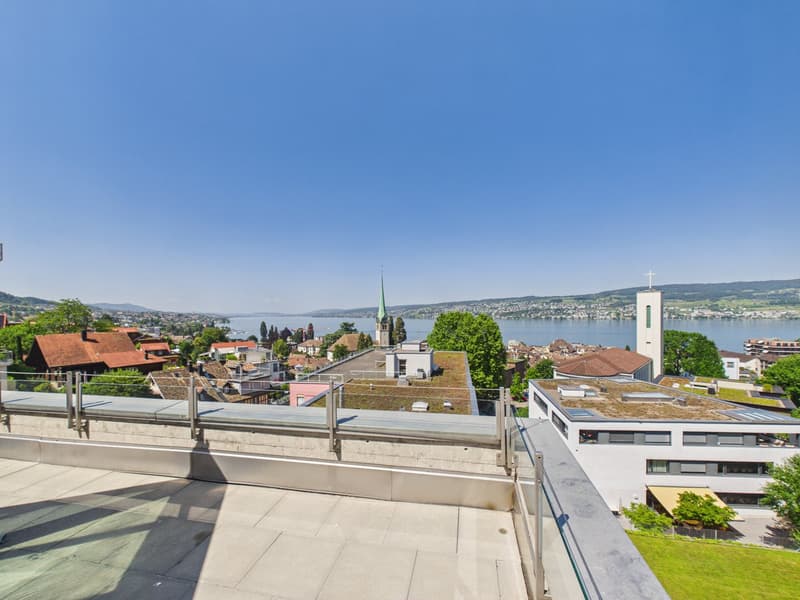 Wohnen mit Panorama-Seesicht: Grosszügige 5.5-Zimmer-Wohnung mit XXL-Terrasse (17)