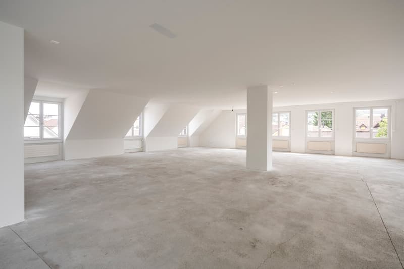 Einzigartige 174 m² Bürofläche mit Loft-Charakter im Herzen von Bülach (4)