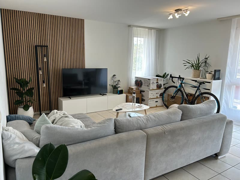 Appartamento di 4,5 locali elegante al 1° piano in affitto (2)