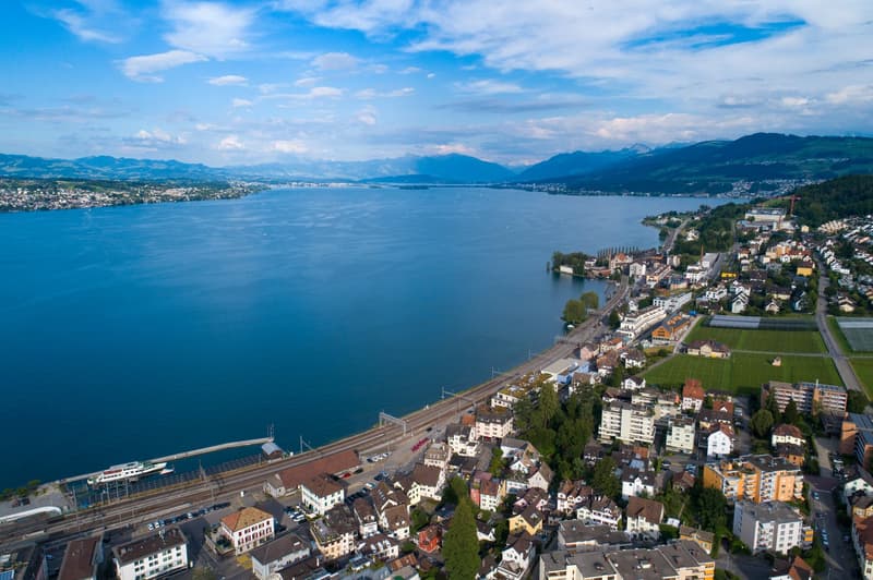 THE LOFT HOUSE | Ein Haus im Haus – 5.5 Zimmer - 305 m² Wohnen am Zürichsee (1)