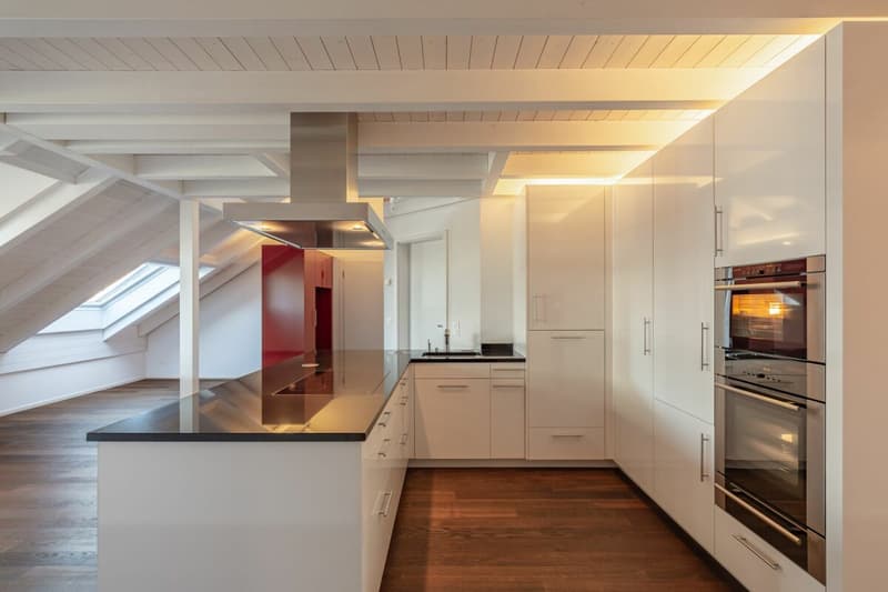 Large 7 1/2-room maisonette apartment in Cham (4)