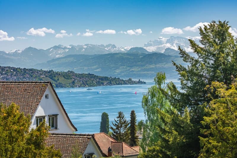 6 1/2-Zimmer Einfamilienhaus in Kilchberg an ruhiger und gut besonnter Hanglage (19)