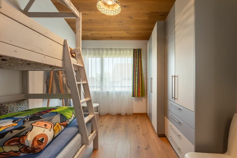 Traumhaft schönes Einfamilienhaus mit grossem Umschwung (19)