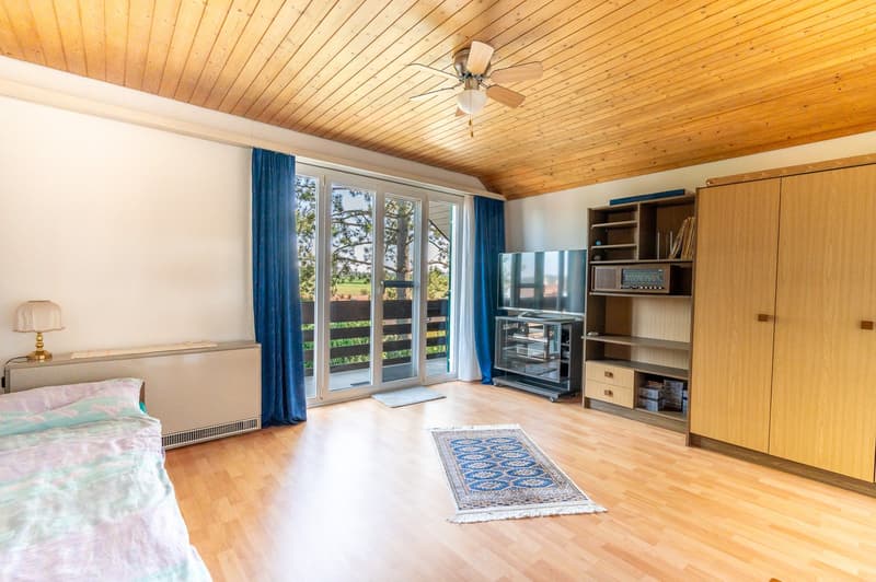 Zweifamilienhaus mit wunderschönem Garten & viel Potenzial (14)