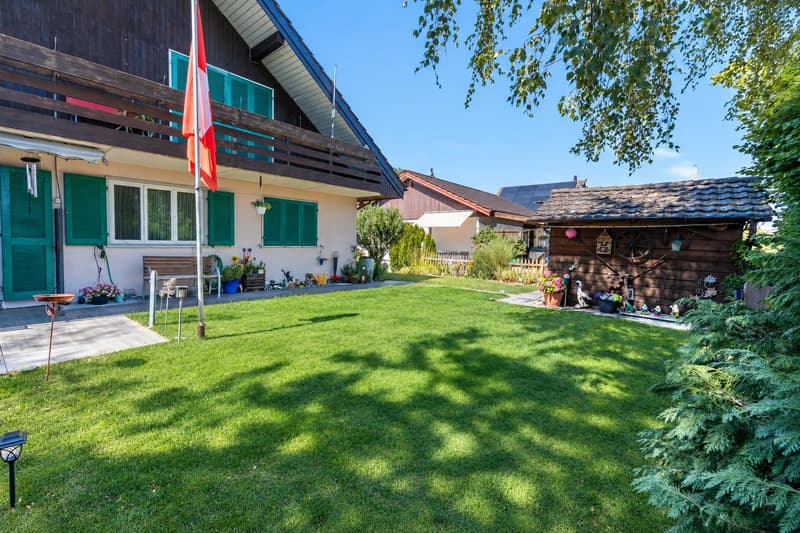 Zweifamilienhaus mit wunderschönem Garten & viel Potenzial (3)