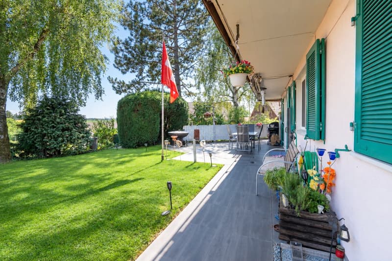 Zweifamilienhaus mit wunderschönem Garten & viel Potenzial (2)
