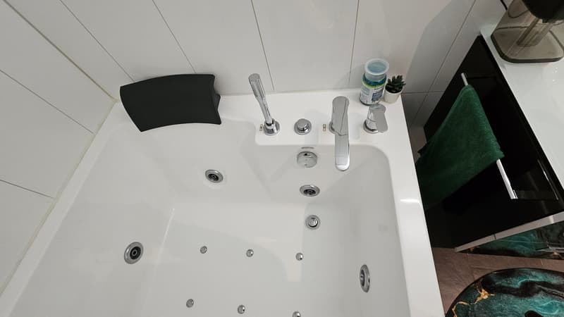 Exklusive 4.5 Zimmer Terrassenwohnung, Familien-, Ferien- oder Alterswohnung (6)