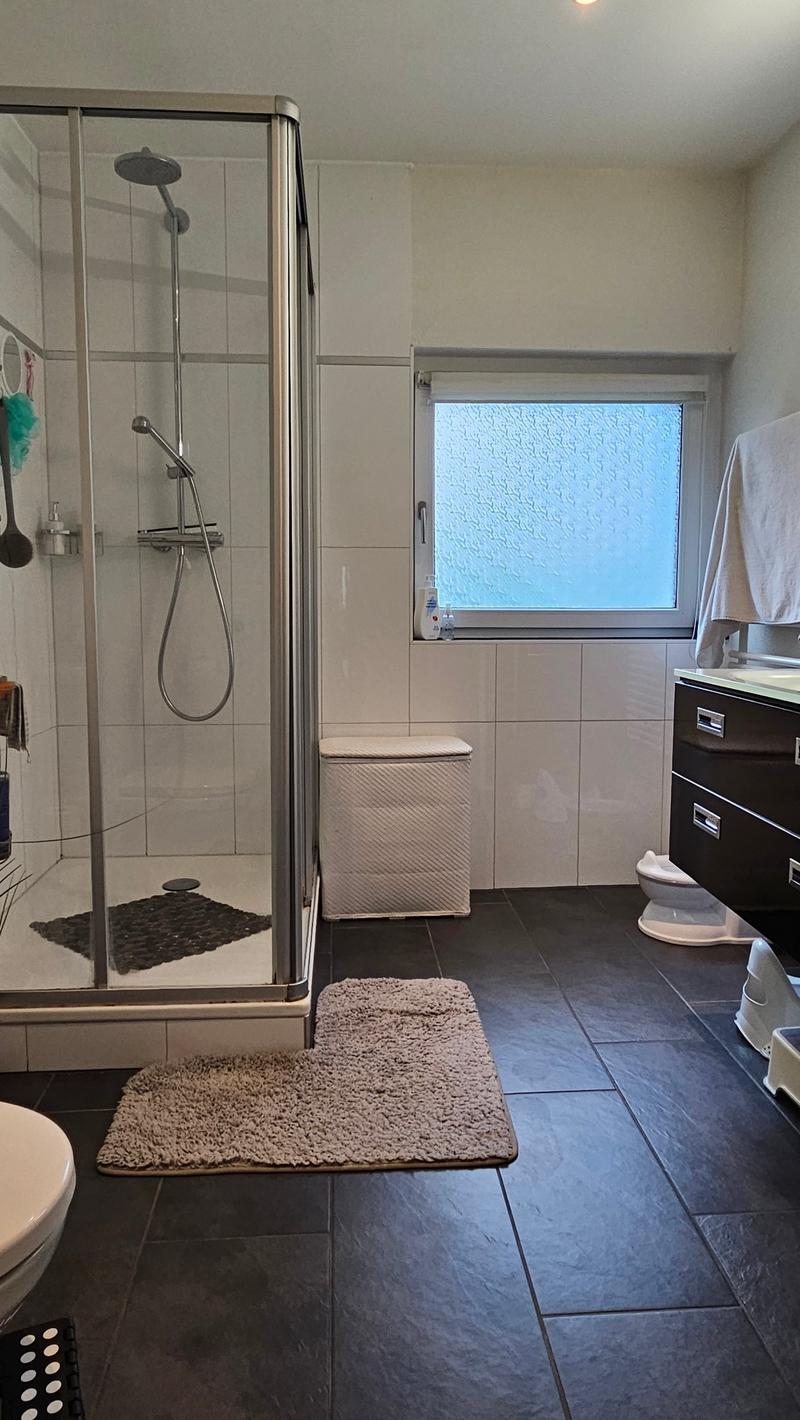 Exklusive 4.5 Zimmer Terrassenwohnung, Familien-, Ferien- oder Alterswohnung (5)