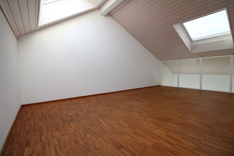 RESERVIERT - Exklusives 6.5-Zimmer-Reiheneckhaus in Obfelden (16)