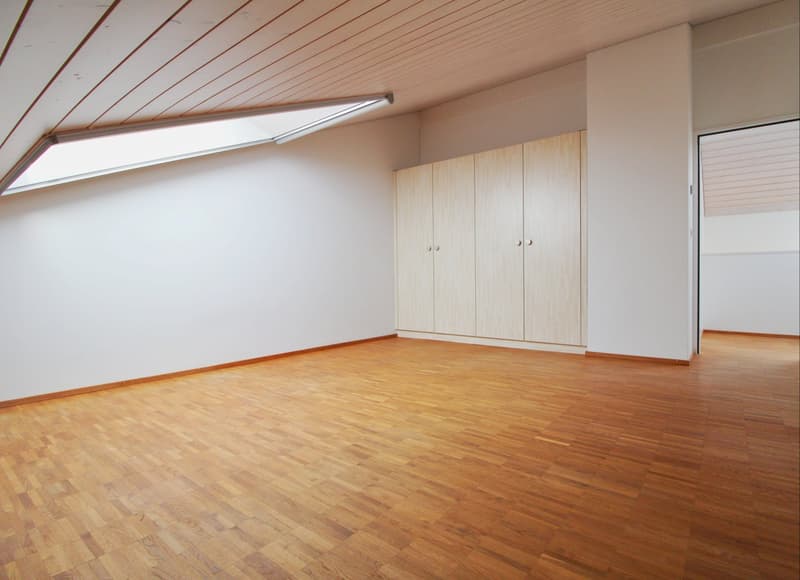 RESERVIERT - Exklusives 6.5-Zimmer-Reiheneckhaus in Obfelden (15)