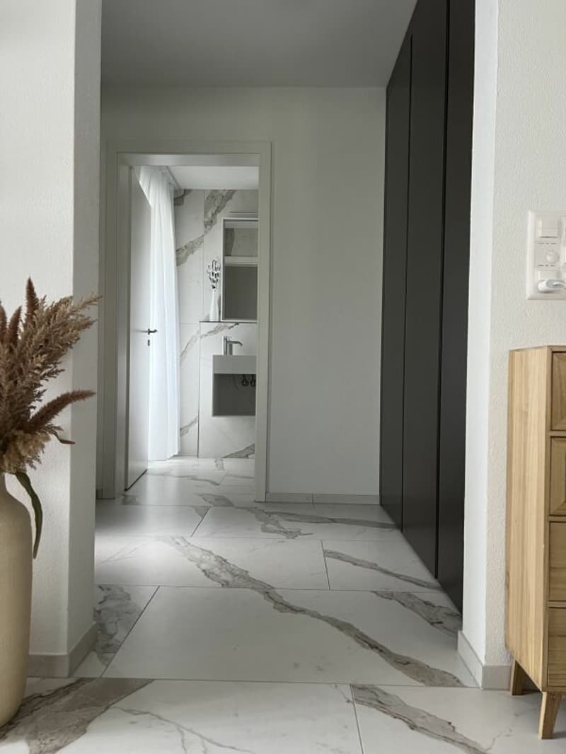 Exklusive Designerwohnung mit Traumterrasse & Garten - Neubau in Biberist (2)
