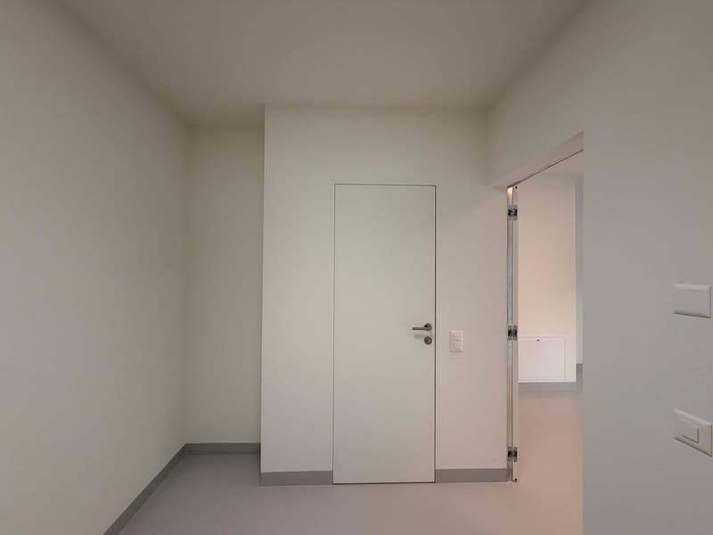 Spazio commerciale / ufficio in Centro Lugano (13)