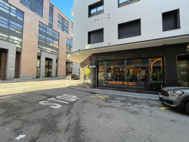 Spazio commerciale / ufficio in Centro Lugano (5)