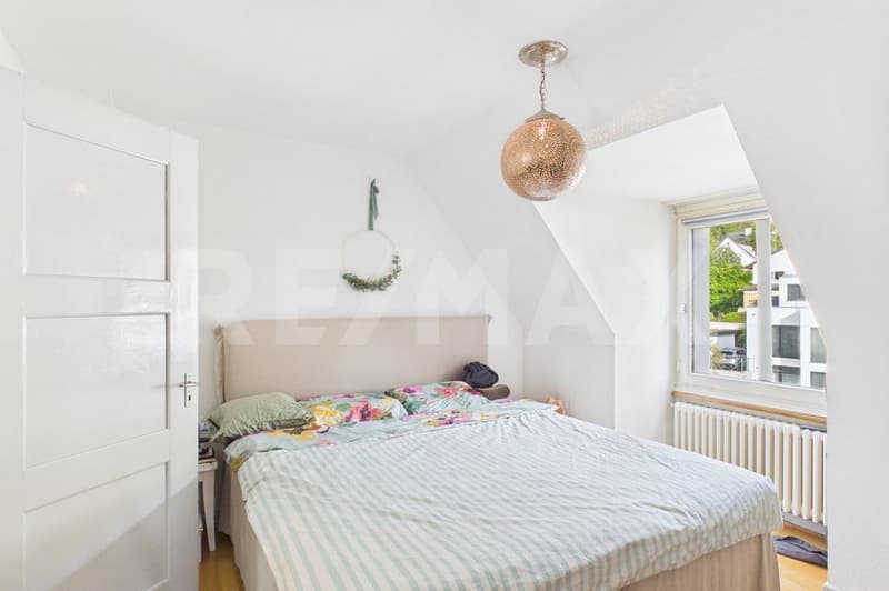 Charmante 3-Zimmer-Wohnung mit grosszügigem Dachstock  Meierhofquartier (6)