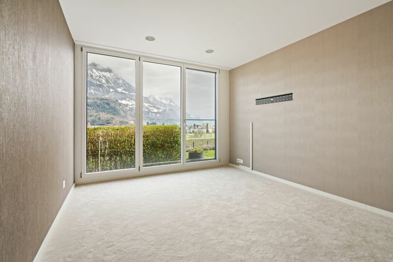 Exklusive 4.5-Zi-Terrassenwohnung mit schöner Aussicht (14)