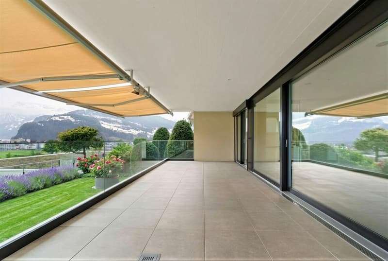 Exklusive 4.5-Zi-Terrassenwohnung mit schöner Aussicht (21)