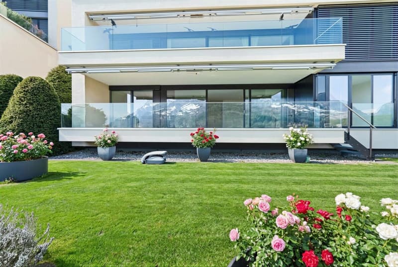 Exklusive 4.5-Zi-Terrassenwohnung mit schöner Aussicht (24)