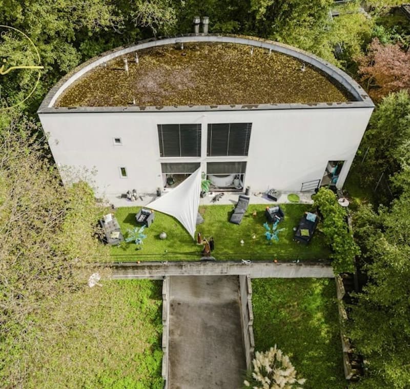 Exklusive, moderne Villa mit traumhafter Aussicht und hochwertiger Ausstattung (2)