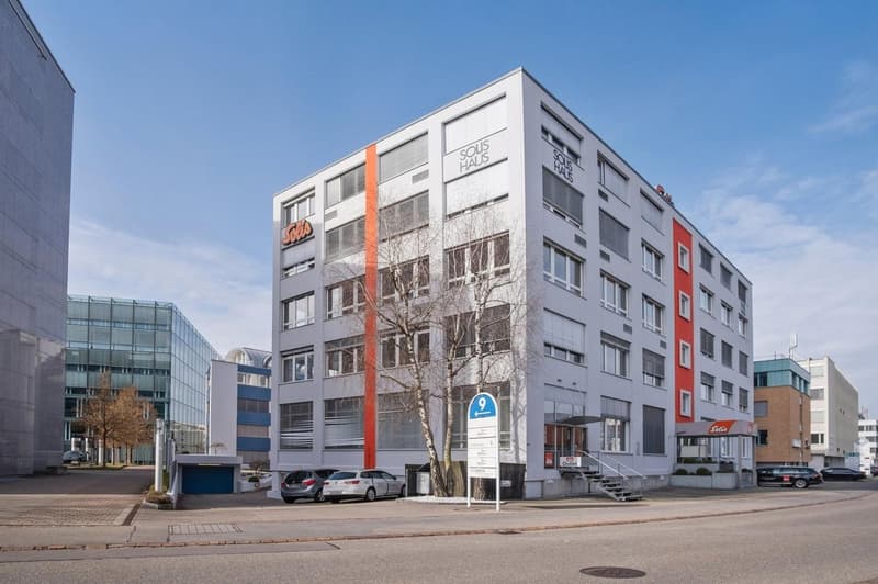Gewerbeflächen mit 4 Meter hohen Räumen (4)