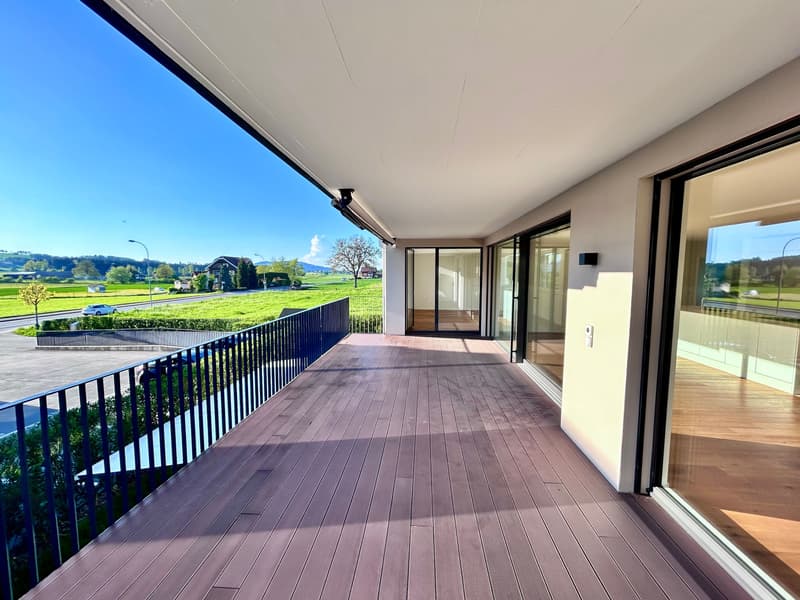 Appartamento 4.5 locali luminoso con balcone a Neudorf in vendita (11)