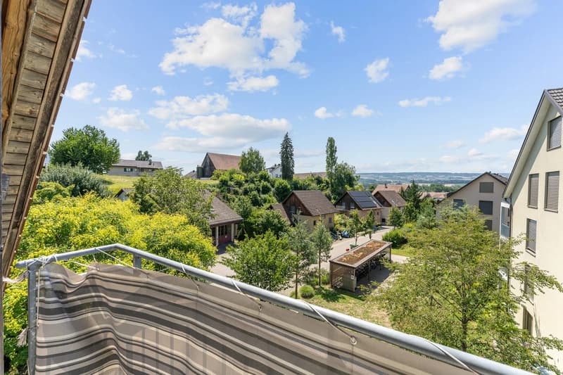 Grosszügige 6.5-Zimmer-Dach-Maisonette - Ein Zuhause für die ganze Familie (2)