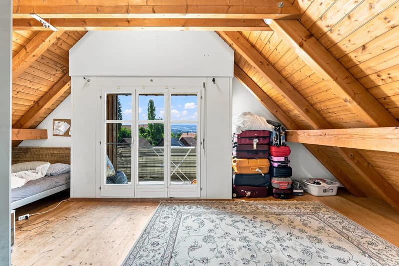 Grosszügige 6.5-Zimmer-Dach-Maisonette - Ein Zuhause für die ganze Familie (13)