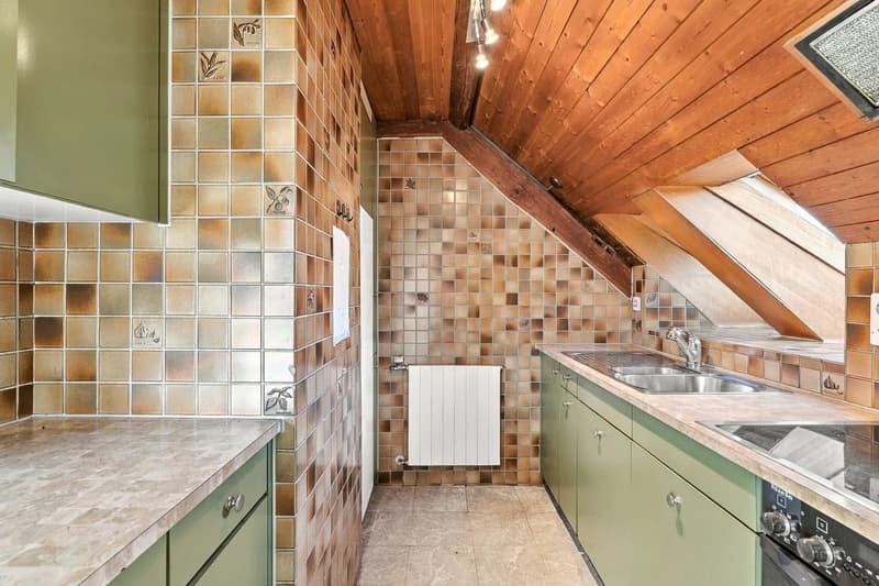 9.5-Zimmer-Haus mit Dachwohnung und Scheune in Würenlos (10)