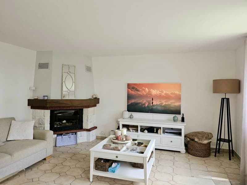 Villa individuelle lumineuse avec grands espaces & studio indépendant (4)