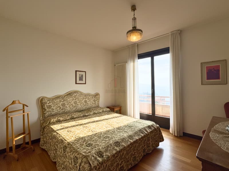 LA TUA CASA CON GRANDE GIARDINO E VISTA MOZZAFIATO (7)