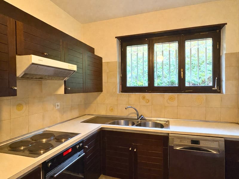 LA TUA CASA CON GRANDE GIARDINO E VISTA MOZZAFIATO (6)