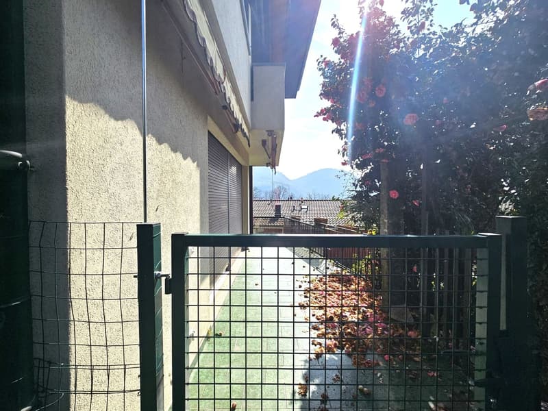 RINNOVATO, AMPIA TERRAZZA E VISTA SPLENDIDA (12)