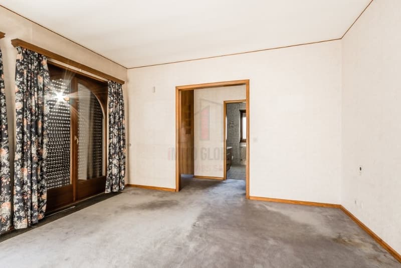 PRESTIGIOSA DIMORA CON PISCINA  E GIARDINO (7)