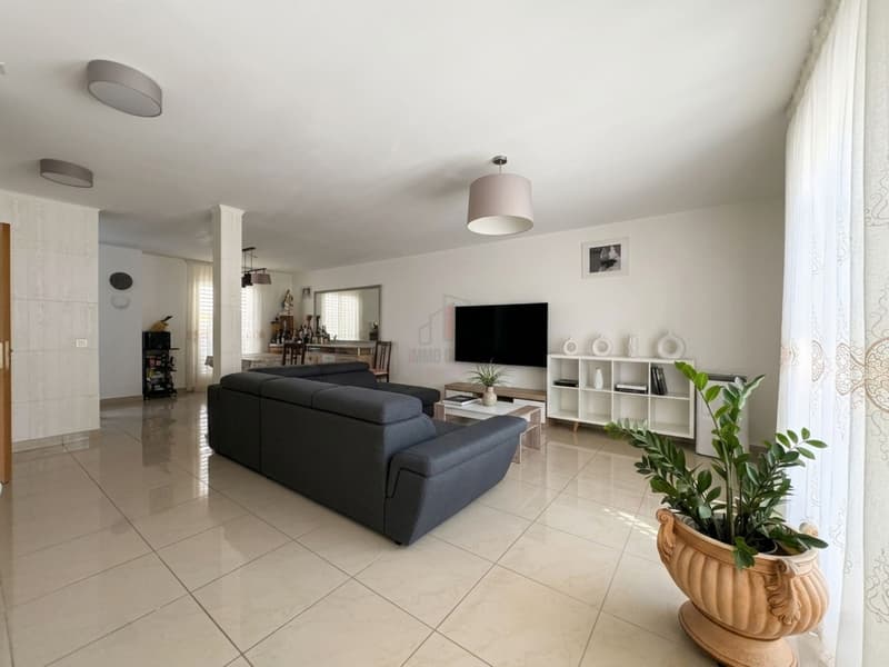 GRAZIOSA CASA CONTIGUA (4)