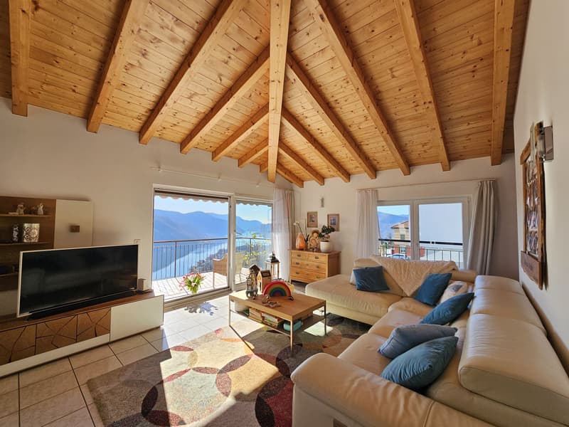 FANTASTICA BIFAMILIARE CON VISTA MOZZAFIATO (2)